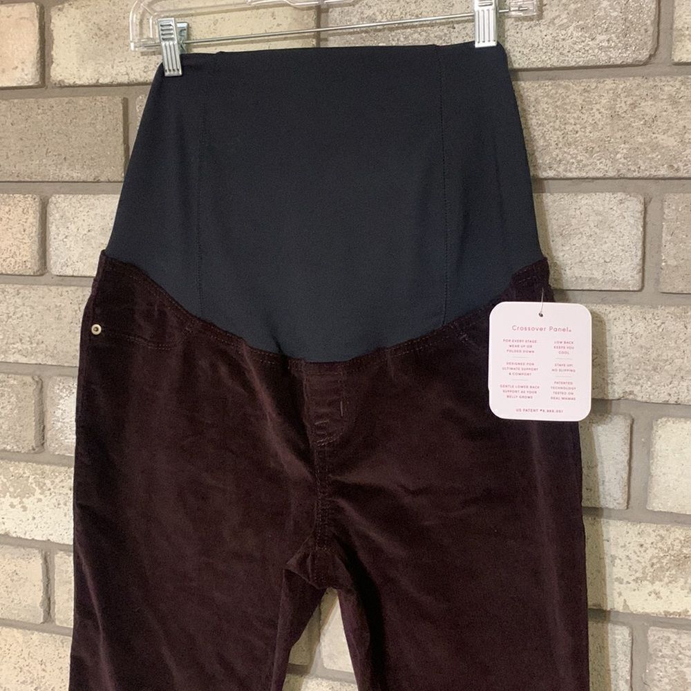 3for$20 NWT. Maternity crossover panel brown soft jeans skinny select your size